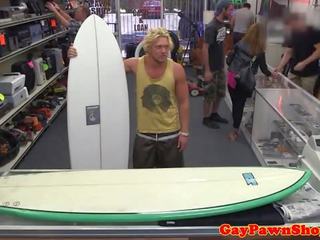 Sixpack surfer pawns előtt cockriding -ban mmm